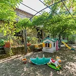 Ferienhaus Lovely In